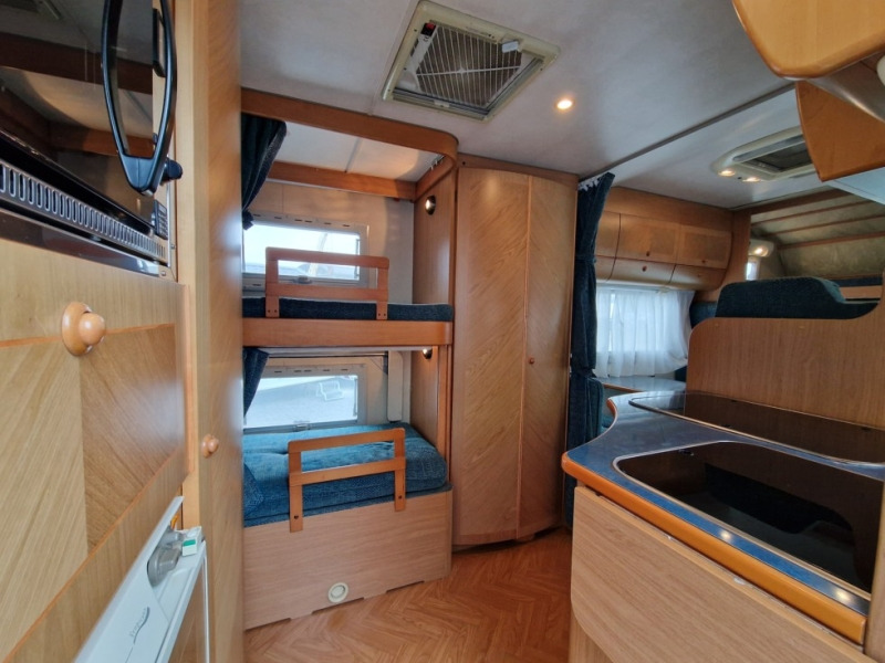 Mobilvetta Icaro S5 LX - Alcove motorhome: picture 4 Mobilvetta Icaro S5 LX - Alcove motorhome: picture 4