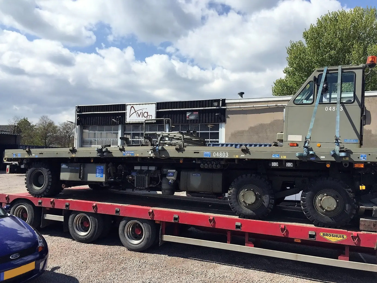 AVIOGEI 1PM/1200 - Aircraft cargo loader: picture 2 AVIOGEI 1PM/1200 - Aircraft cargo loader: picture 2