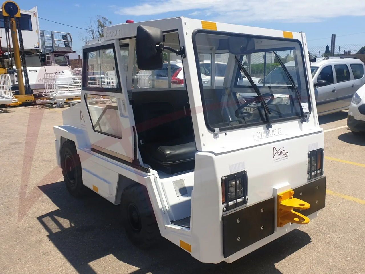 Baggage tractor CHARLATTE T135 AC: picture 1