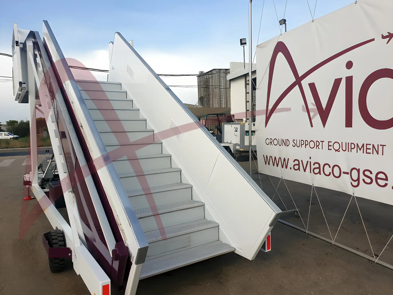 TLD ABT480 - Passenger stairs: picture 3 TLD ABT480 - Passenger stairs: picture 3