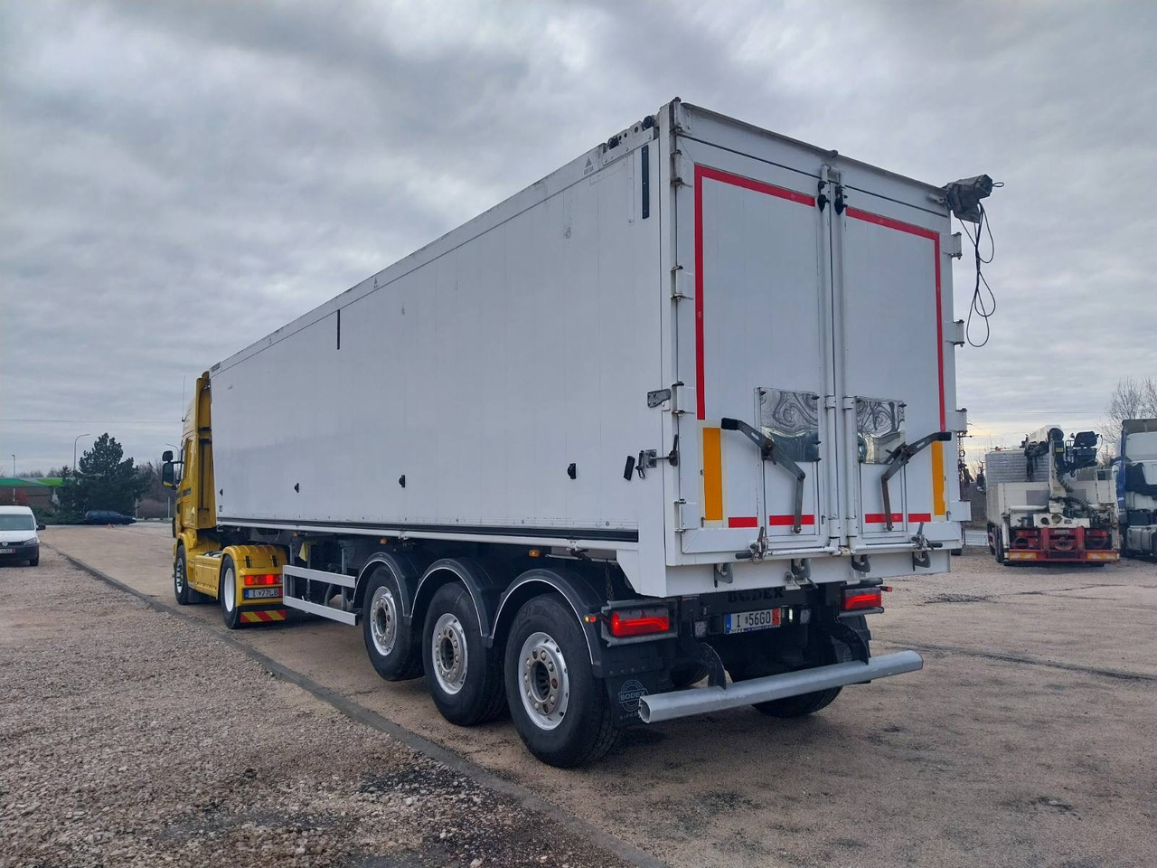 BODEX 55m3 - Tipper semi-trailer: picture 1 BODEX 55m3 - Tipper semi-trailer: picture 1