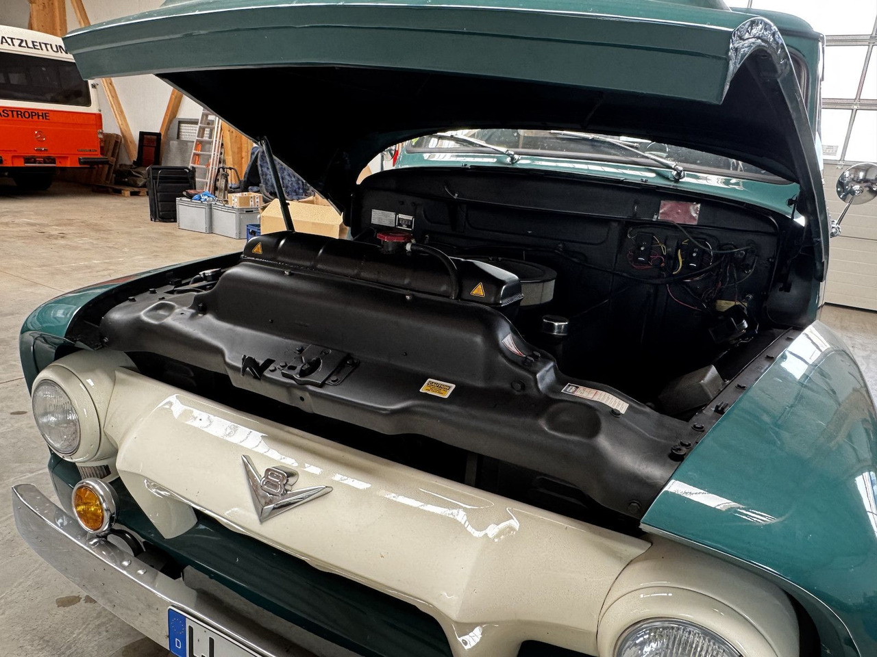 SUV Ford F 100 V8 PickUp Custom Cab Top!: picture 27