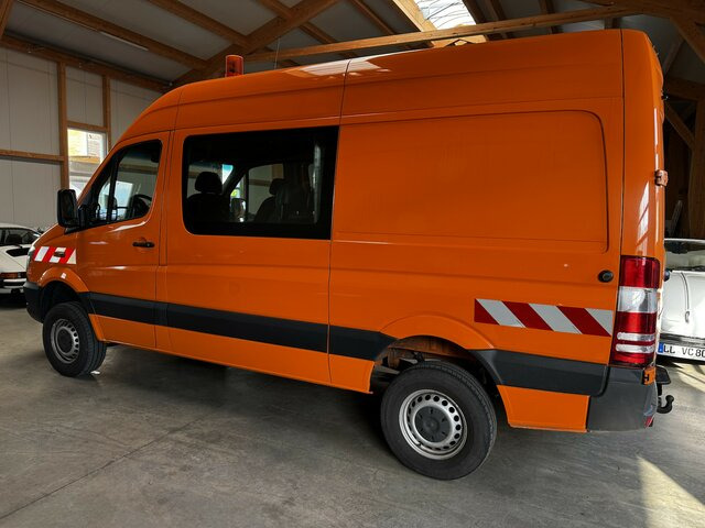 MERCEDES-BENZ Sprinter 316 CDI 4x4 Allrad L2H2 1. Hand! - Panel van: picture 2 MERCEDES-BENZ Sprinter 316 CDI 4x4 Allrad L2H2 1. Hand! - Panel van: picture 2
