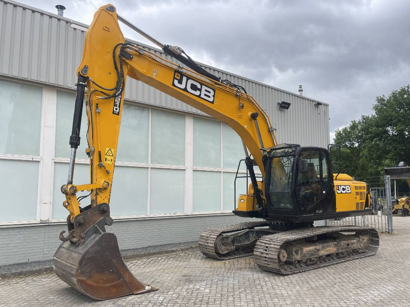 JCB JS 210 LC 2017 - Crawler excavator: picture 1 JCB JS 210 LC 2017 - Crawler excavator: picture 1
