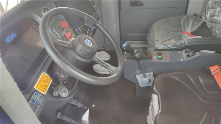 Leasing of  XCMG Factory Xde150 China 4X2 Used Mining Electric Dump Truck with Good Quality XCMG Factory Xde150 China 4X2 Used Mining Electric Dump Truck with Good Quality: picture 6