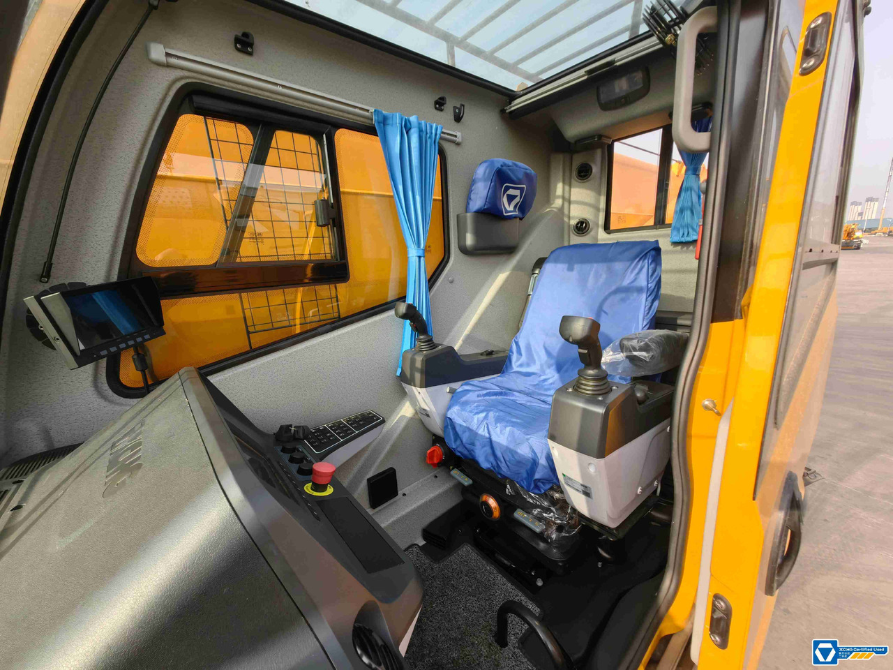 XCMG Official Used 130 Ton Mobile Crane QY130K8C Hydraulic Truck Crane Price - Mobile crane: picture 4 XCMG Official Used 130 Ton Mobile Crane QY130K8C Hydraulic Truck Crane Price - Mobile crane: picture 4