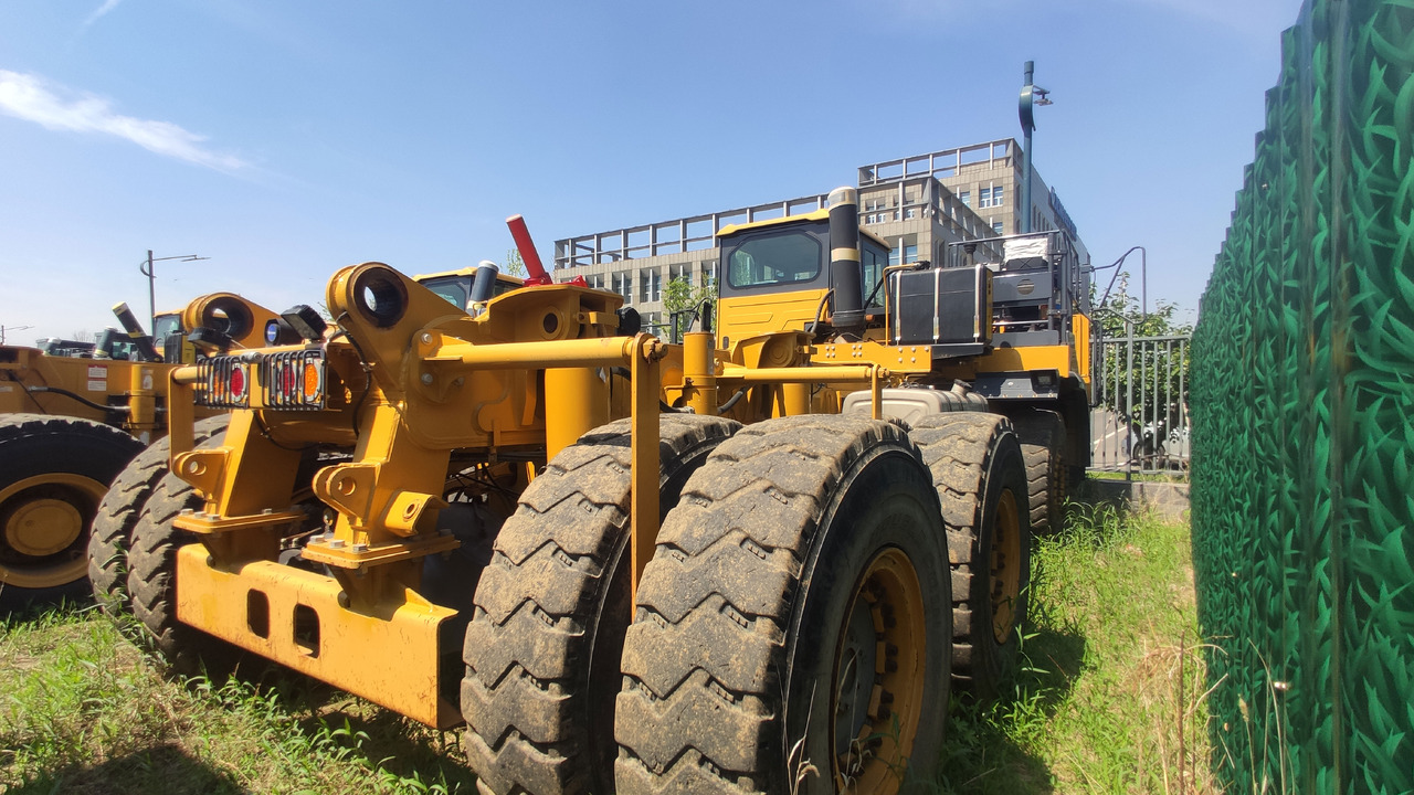 XCMG Official XDR90T-AT Used Dump Trucks Second Hand Tipper Trucks Dumper Truck For Sale - Dumper: picture 4 XCMG Official XDR90T-AT Used Dump Trucks Second Hand Tipper Trucks Dumper Truck For Sale - Dumper: picture 4