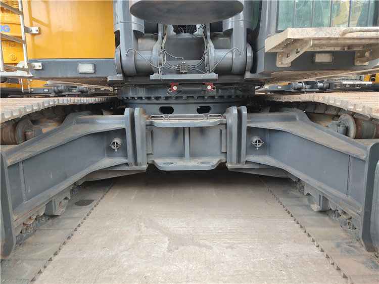 XCMG Official Xr360e Used Track Drilling Machine Used Rotary Drilling Rig Price - Drilling rig: picture 4 XCMG Official Xr360e Used Track Drilling Machine Used Rotary Drilling Rig Price - Drilling rig: picture 4