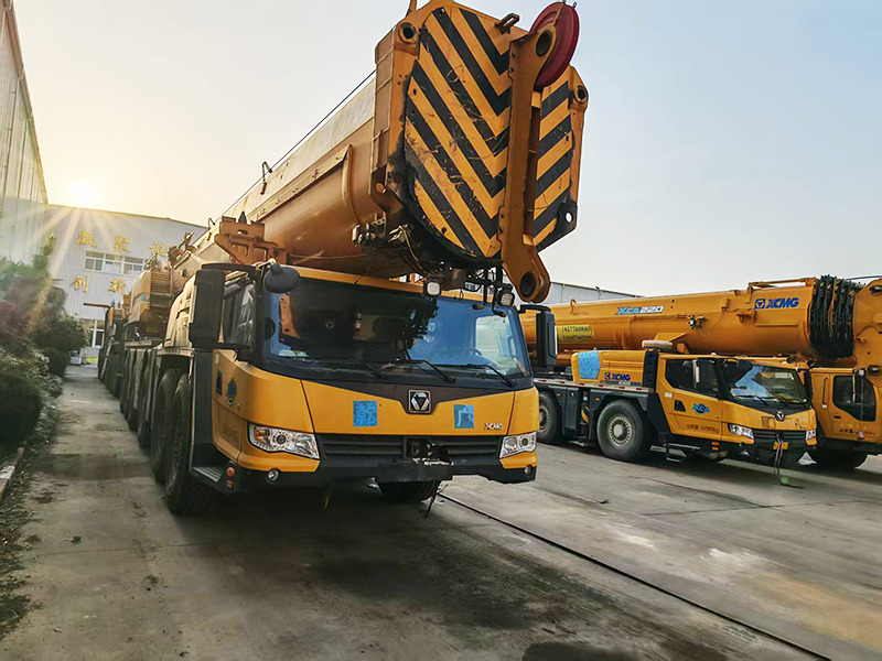 XCMG used XCA460 460ton mobile hydraulic all terrain crane price - All terrain crane: picture 4 XCMG used XCA460 460ton mobile hydraulic all terrain crane price - All terrain crane: picture 4
