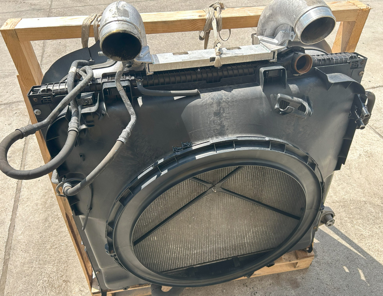 DAF XF 106 480 COOLER SET - Radiator for Truck: picture 2 DAF XF 106 480 COOLER SET - Radiator for Truck: picture 2