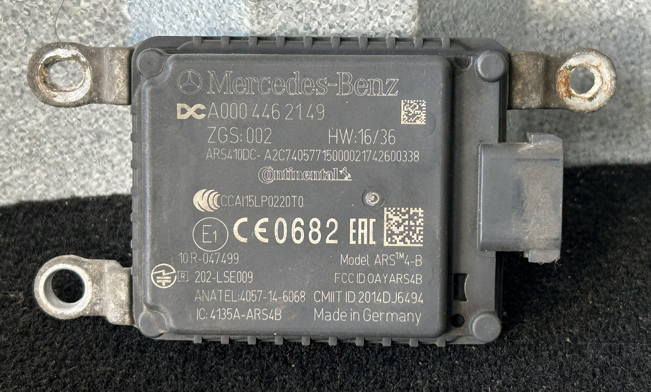 MERCEDES-BENZ RADAR DISTRONIC ACTROS MP4 - ECU: picture 1 MERCEDES-BENZ RADAR DISTRONIC ACTROS MP4 - ECU: picture 1