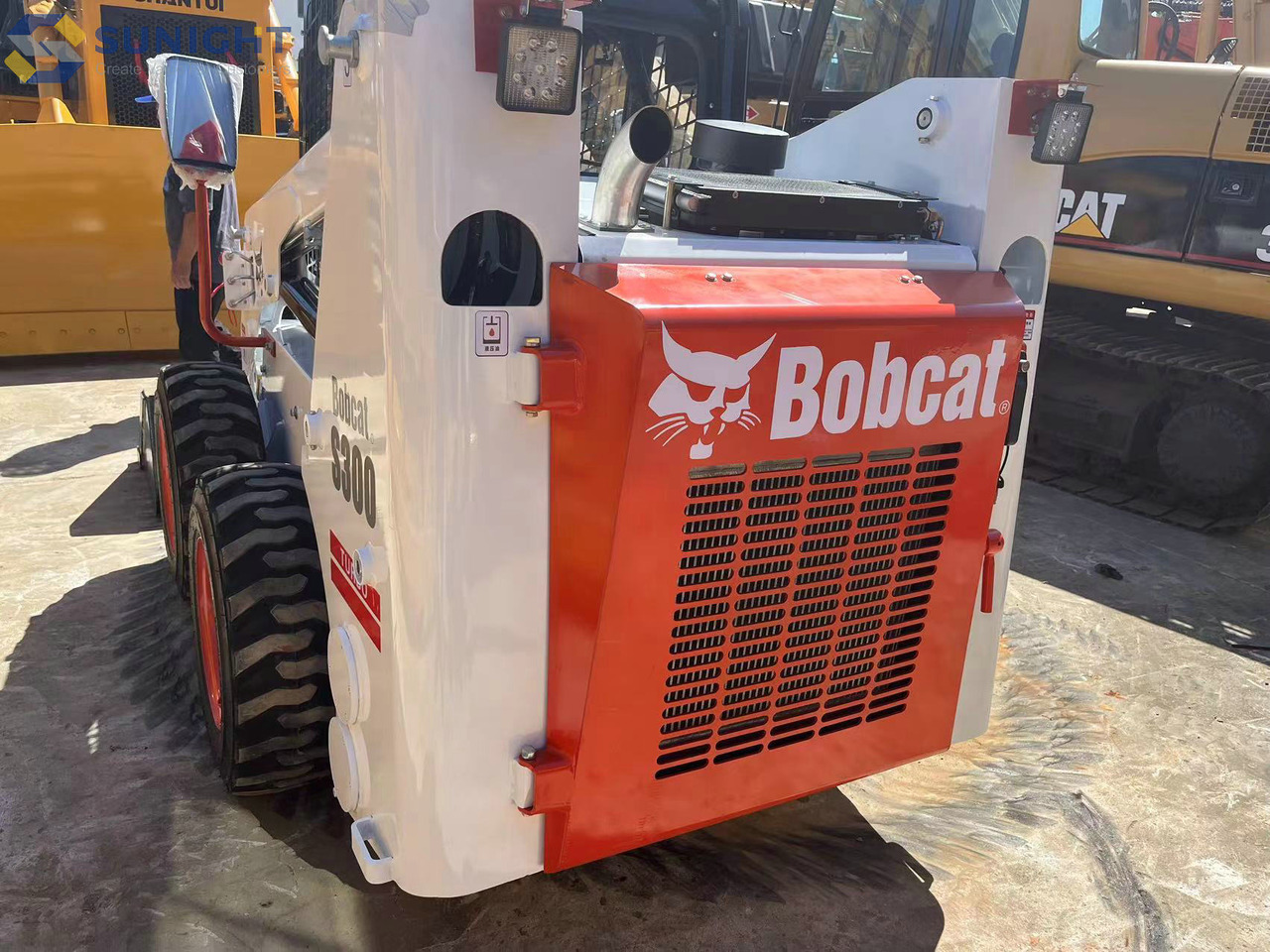 Bobcat Skid Steer Loader Bobcat S300 60.4kW Kubota Engine 1361kg Rated Operating Capacity - Skid steer loader: picture 3 Bobcat Skid Steer Loader Bobcat S300 60.4kW Kubota Engine 1361kg Rated Operating Capacity - Skid steer loader: picture 3