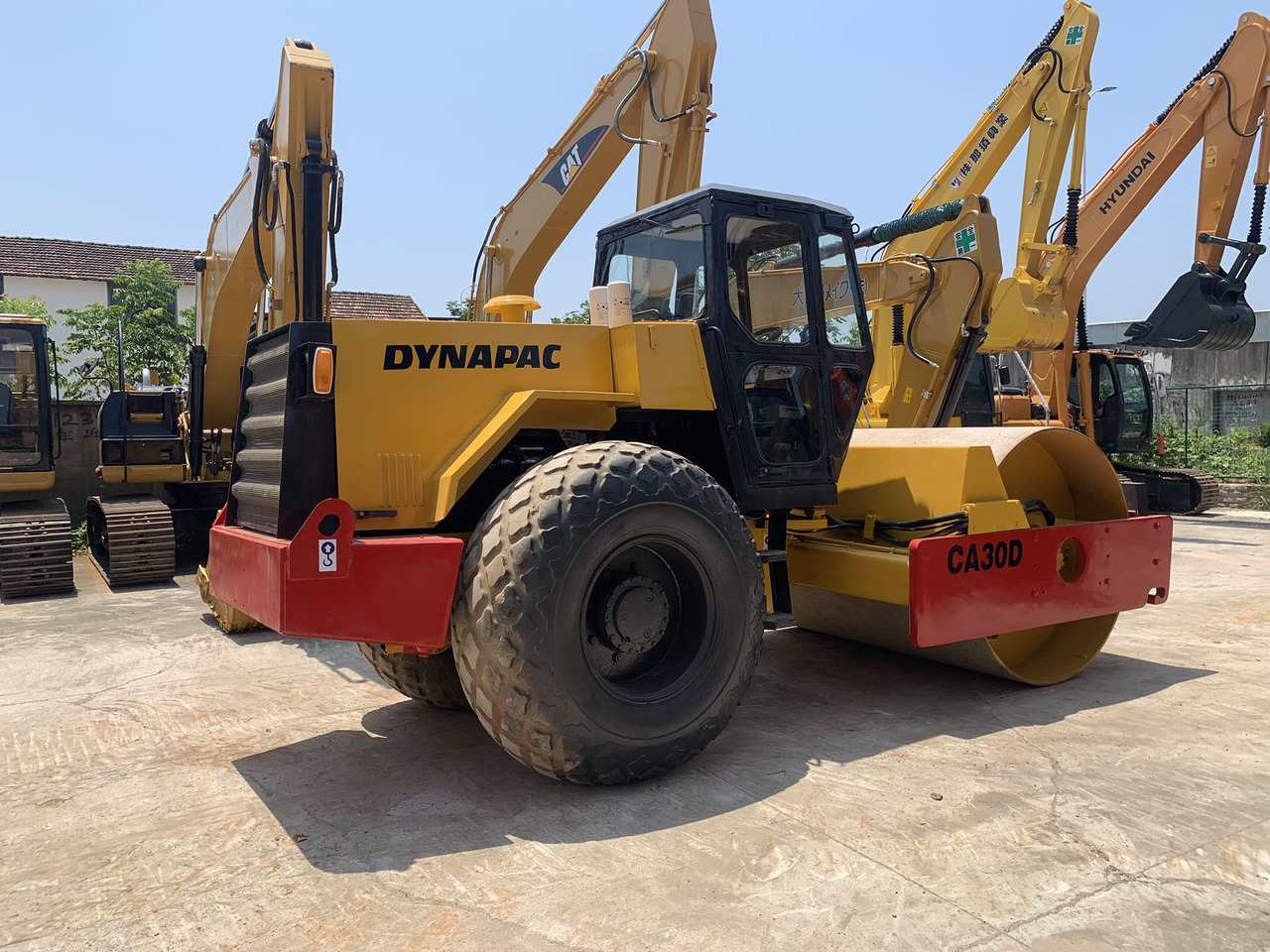 DYNAPAC Vibratory CA30D, CA301D, CA25D, CA251D Single Drum Soil Compactor - Road roller: picture 1 DYNAPAC Vibratory CA30D, CA301D, CA25D, CA251D Single Drum Soil Compactor - Road roller: picture 1
