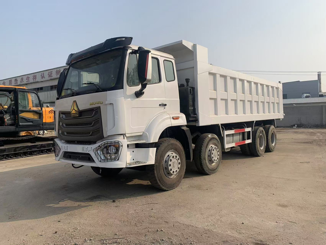 Howo 8x4 Tipper Truck Used Condition HOWO Dumper Truck Left Hand Drive - Tipper: picture 2 Howo 8x4 Tipper Truck Used Condition HOWO Dumper Truck Left Hand Drive - Tipper: picture 2