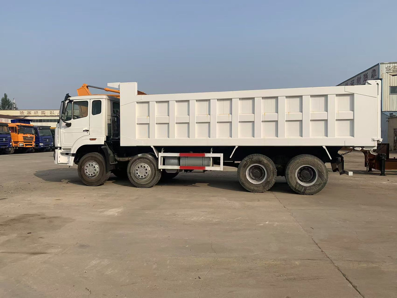 Howo 8x4 Tipper Truck Used Condition HOWO Dumper Truck Left Hand Drive - Tipper: picture 4 Howo 8x4 Tipper Truck Used Condition HOWO Dumper Truck Left Hand Drive - Tipper: picture 4