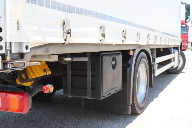 Mercedes-Benz Antos 1836L - Dropside/ Flatbed truck: picture 5 Mercedes-Benz Antos 1836L - Dropside/ Flatbed truck: picture 5