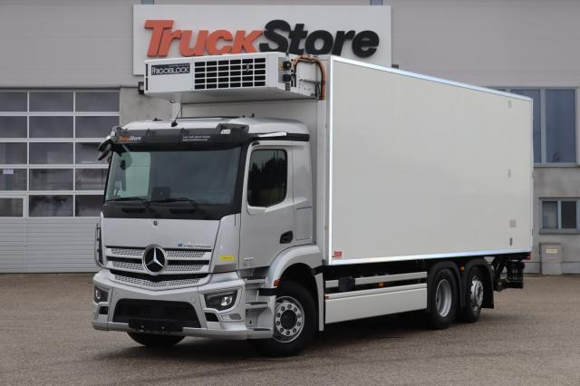 Mercedes-Benz eActros 300 L - Refrigerator truck: picture 1 Mercedes-Benz eActros 300 L - Refrigerator truck: picture 1