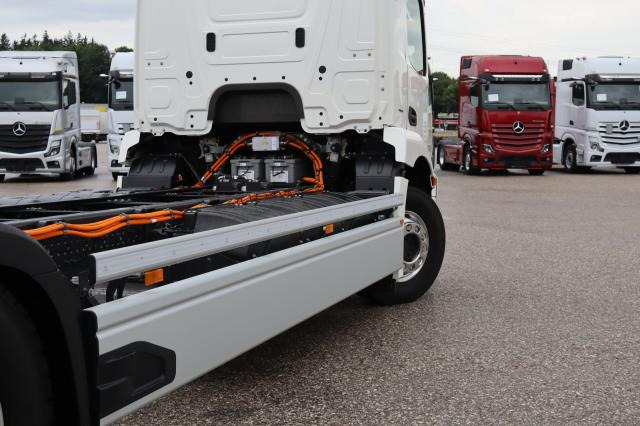 Mercedes-Benz eActros 300 L - Cab chassis truck: picture 5 Mercedes-Benz eActros 300 L - Cab chassis truck: picture 5