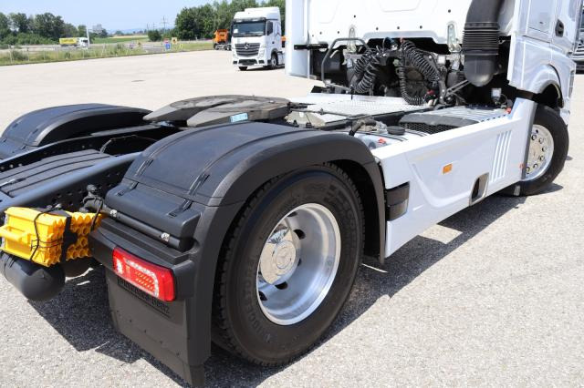 Mercedes-Benz Actros 1848LS DRIVEREXTENT+ - Tractor unit: picture 4 Mercedes-Benz Actros 1848LS DRIVEREXTENT+ - Tractor unit: picture 4