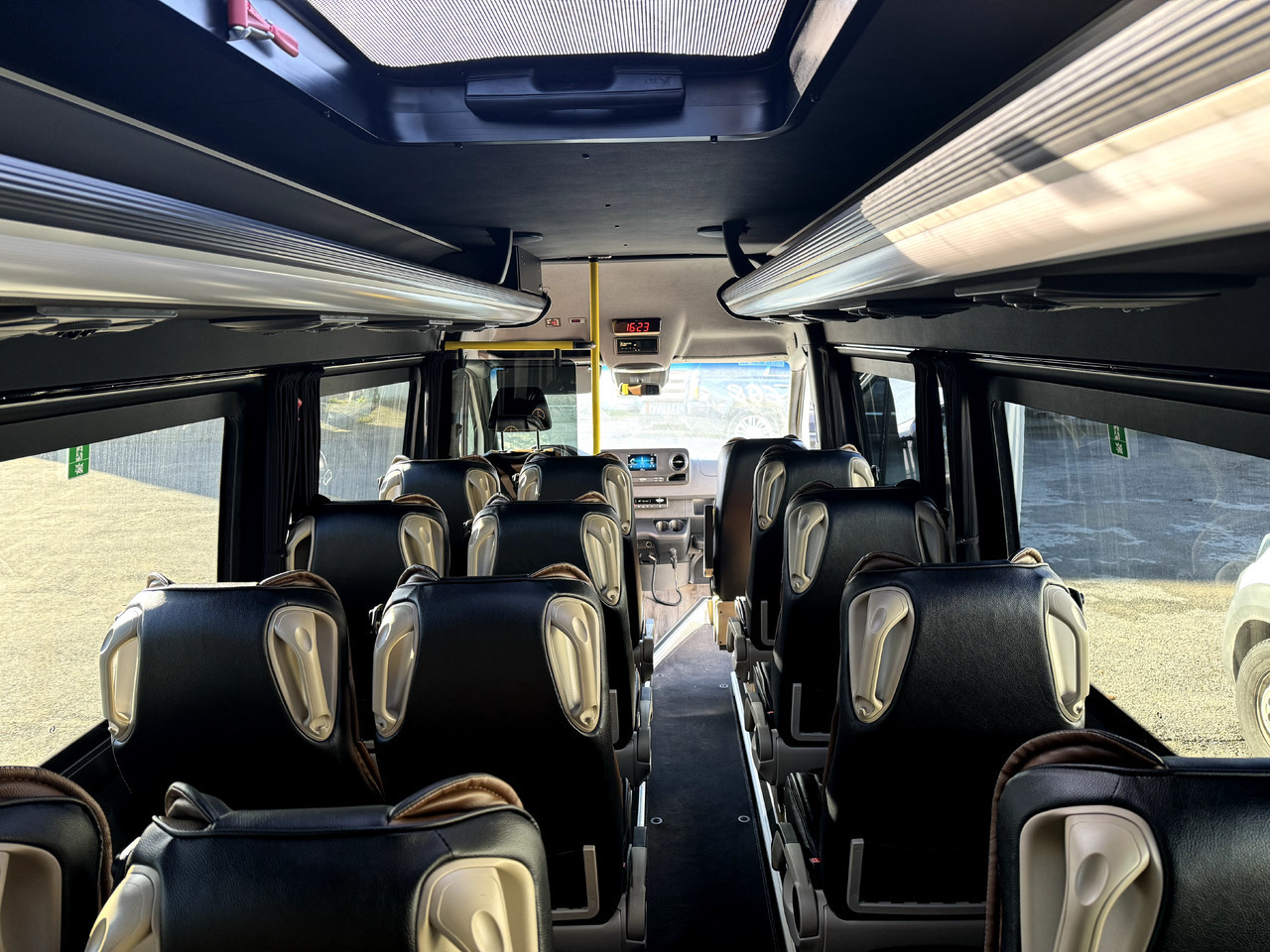 Mercedes-Benz Sprinter 517 - Minibus, Passenger van: picture 4 Mercedes-Benz Sprinter 517 - Minibus, Passenger van: picture 4