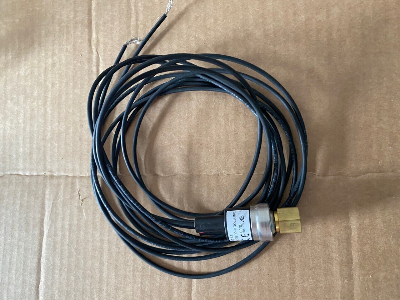 O&K Terex RH120 RH170 RH200 RH340 6030 6040 6050 6060 Switch 1462616 4017067 535-0636 - Spare parts for Truck: picture 1 O&K Terex RH120 RH170 RH200 RH340 6030 6040 6050 6060 Switch 1462616 4017067 535-0636 - Spare parts for Truck: picture 1