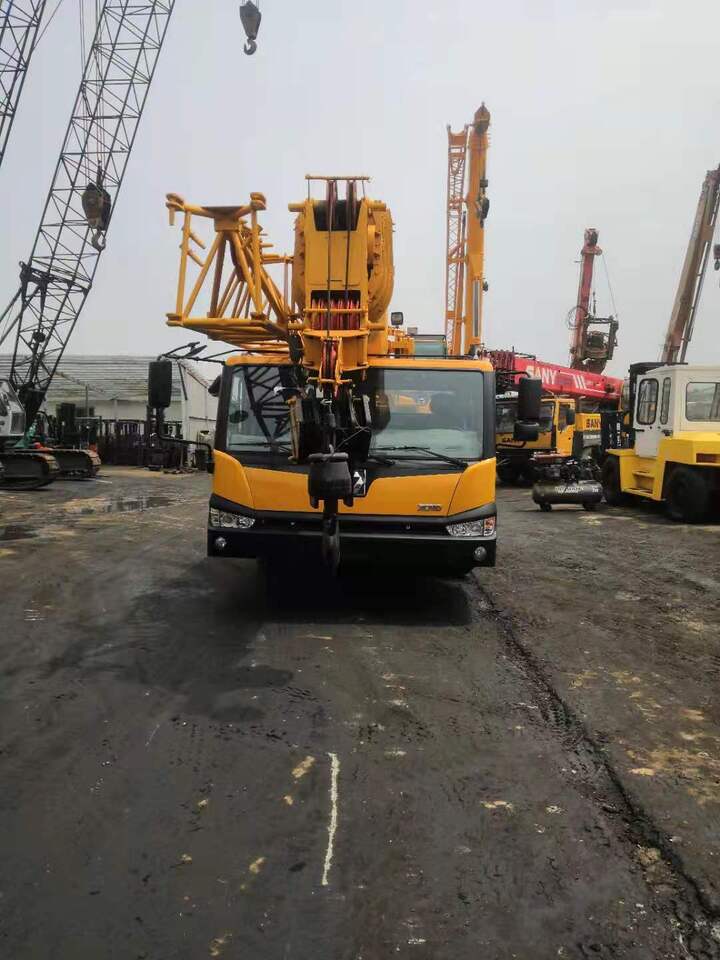 XCMG QY25K - Mobile crane: picture 4 XCMG QY25K - Mobile crane: picture 4