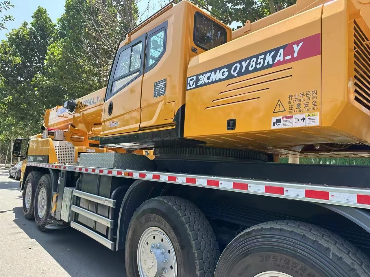 All terrain crane XCMG QY75K: picture 6