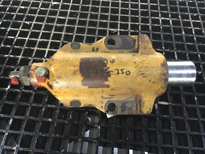 Liebherr Axle Stabilizer - Suspension: picture 1 Liebherr Axle Stabilizer - Suspension: picture 1