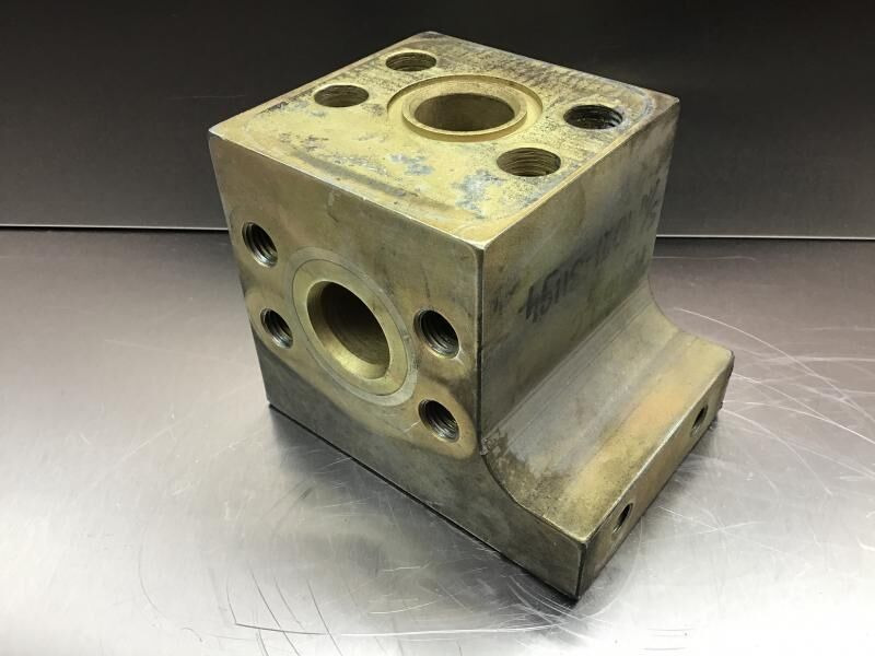 Liebherr Block - Cylinder block: picture 2 Liebherr Block - Cylinder block: picture 2