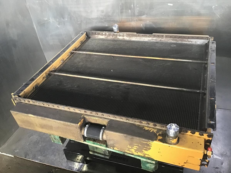 Liebherr Combined Radiator - Radiator: picture 1 Liebherr Combined Radiator - Radiator: picture 1