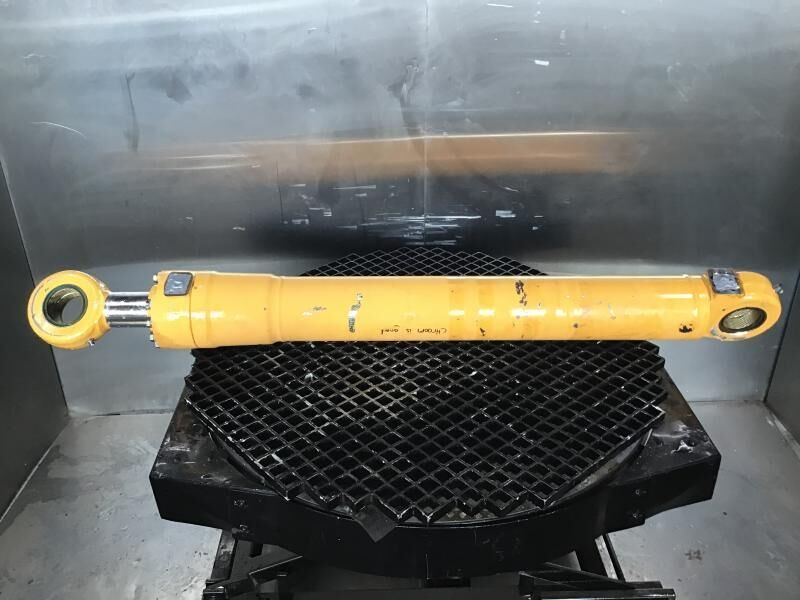 Liebherr Cylinder - Hydraulic cylinder: picture 2 Liebherr Cylinder - Hydraulic cylinder: picture 2