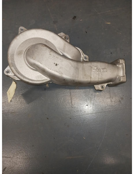 Liebherr D934 / D936 / D946 - Coolant pump: picture 3 Liebherr D934 / D936 / D946 - Coolant pump: picture 3