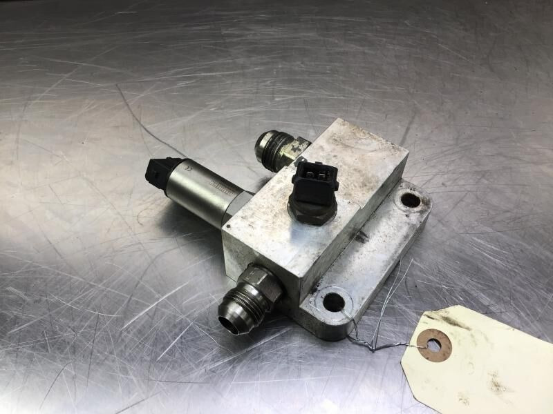 Liebherr Distribution Block - Engine and parts: picture 2 Liebherr Distribution Block - Engine and parts: picture 2