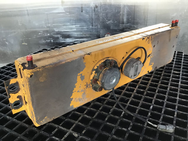 Liebherr Equalizing Reservoir - Expansion tank: picture 1 Liebherr Equalizing Reservoir - Expansion tank: picture 1