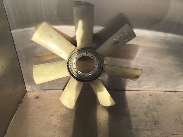 Liebherr Fan Blade - Fan: picture 1 Liebherr Fan Blade - Fan: picture 1