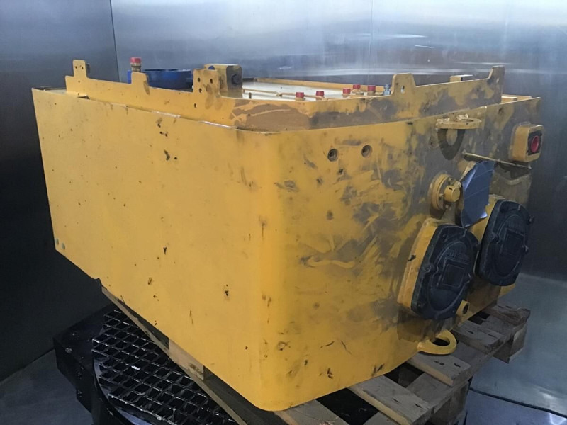 Liebherr Hydraulic Tank - Hydraulic tank: picture 1 Liebherr Hydraulic Tank - Hydraulic tank: picture 1