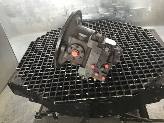 Liebherr LPV130 - Hydraulic pump: picture 1 Liebherr LPV130 - Hydraulic pump: picture 1