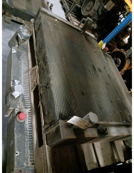 Liebherr LR632 / PR732 B - Radiator: picture 1 Liebherr LR632 / PR732 B - Radiator: picture 1