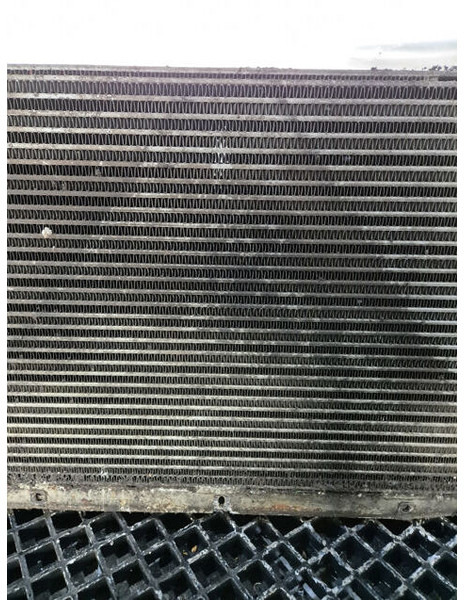 Liebherr - Oil cooler: picture 1 Liebherr - Oil cooler: picture 1