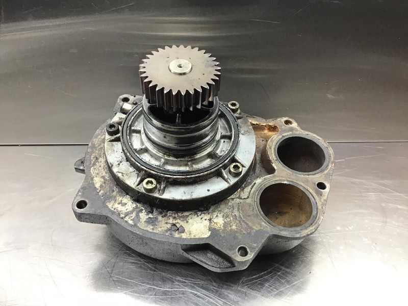 Liebherr - Coolant pump: picture 2 Liebherr - Coolant pump: picture 2