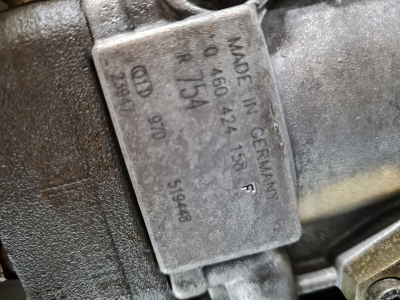 Liebherr - Fuel pump: picture 1 Liebherr - Fuel pump: picture 1