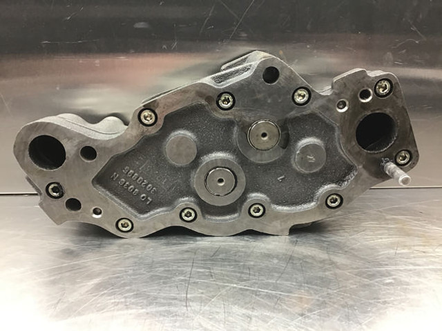 Liebherr Oil Pump - Oil pump: picture 4 Liebherr Oil Pump - Oil pump: picture 4