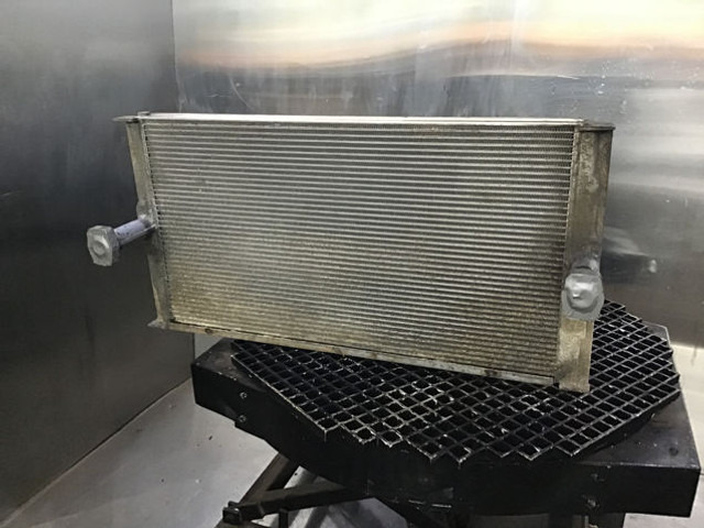 Liebherr Oilcooler - Oil cooler: picture 2 Liebherr Oilcooler - Oil cooler: picture 2