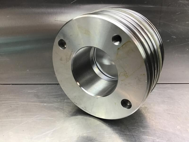 Liebherr Piston - Engine and parts: picture 3 Liebherr Piston - Engine and parts: picture 3