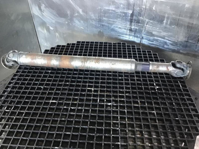 Liebherr Propellor Shaft - Drive shaft: picture 1 Liebherr Propellor Shaft - Drive shaft: picture 1
