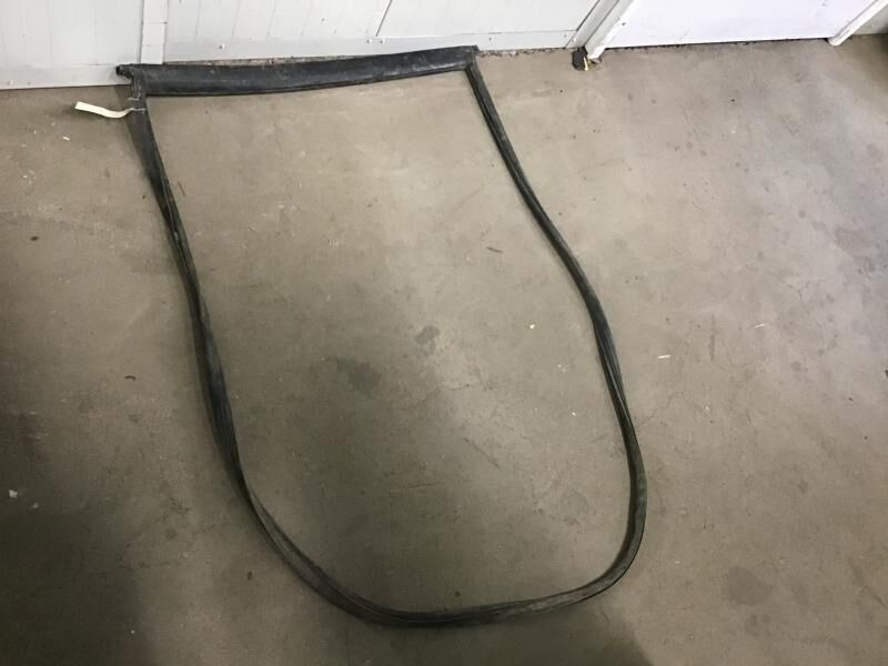 Liebherr R900 Li / R914B / R912 Li / R904 / R902 Li / R922 / A904 Li / A904 INDUSTRIAL / A902 Li / A900C Li / A900B Li / A900 ZW / A900 L - Cab and interior: picture 3 Liebherr R900 Li / R914B / R912 Li / R904 / R902 Li / R922 / A904 Li / A904 INDUSTRIAL / A902 Li / A900C Li / A900B Li / A900 ZW / A900 L - Cab and interior: picture 3