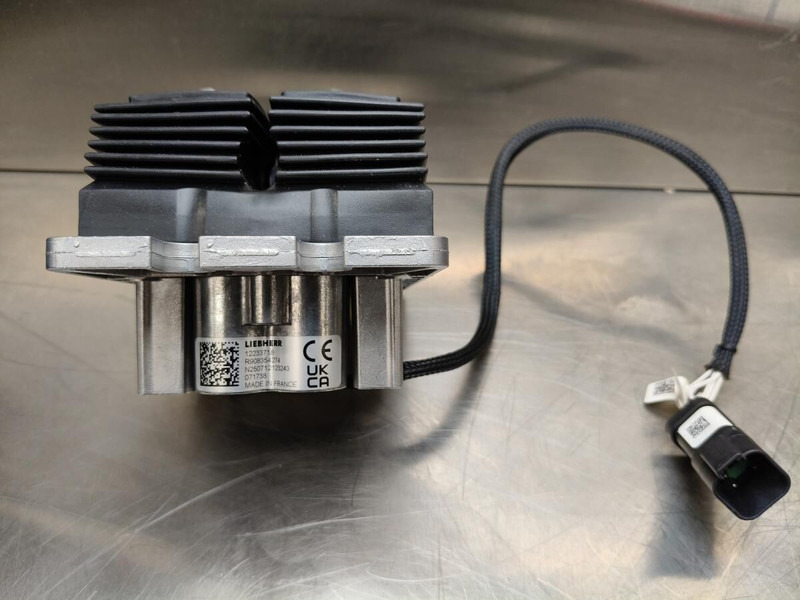 Liebherr R922 / R924 / R934 / R926 - Electrical system: picture 2 Liebherr R922 / R924 / R934 / R926 - Electrical system: picture 2