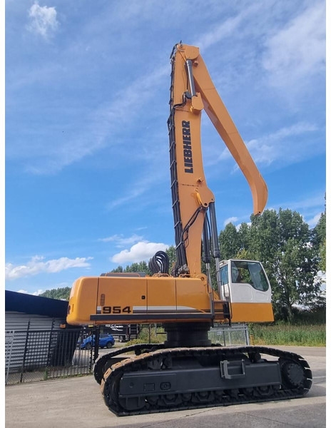 Liebherr R954C - Waste/ Industry handler: picture 2 Liebherr R954C - Waste/ Industry handler: picture 2