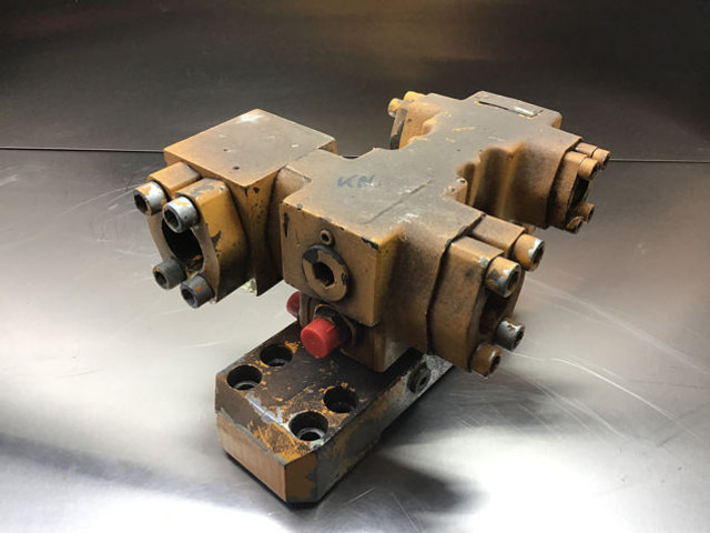 Liebherr Safety Valve - Hydraulics: picture 1 Liebherr Safety Valve - Hydraulics: picture 1