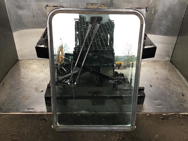 Liebherr Window Glass - Window and parts: picture 2 Liebherr Window Glass - Window and parts: picture 2